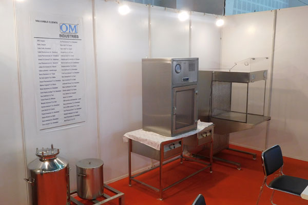 Om industries, biosafety cabinet manufacturer